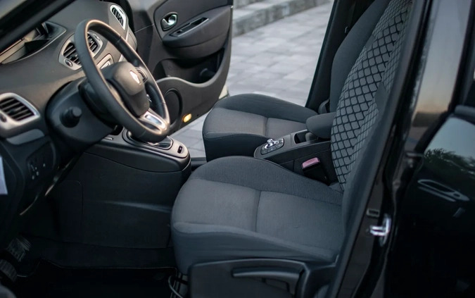 Renault Scenic cena 26950 przebieg: 236550, rok produkcji 2011 z Nisko małe 781